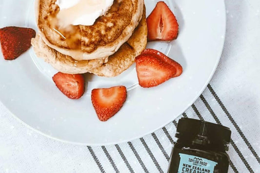Homemade Warm Strawberry Sauce for Pancakes